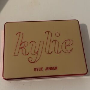Kylie Holiday Blush & Highlighter Palette